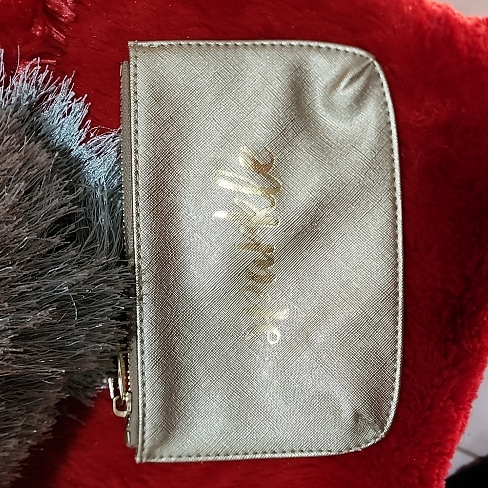Makeup bag